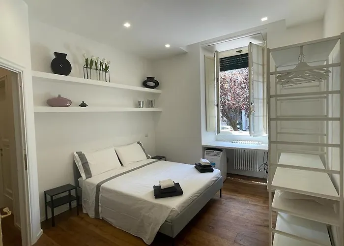 Apartment Deromatality Vaticano Piazza Di Spagna Colosseo Rom